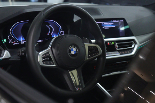BMW 3-serie 330e High Executive M Sport /PANO/SFEER/CARPLAY/CAM/BOMVOL