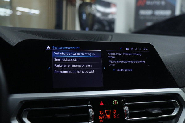 BMW 3-serie 330e High Executive M Sport /PANO/SFEER/CARPLAY/CAM/BOMVOL