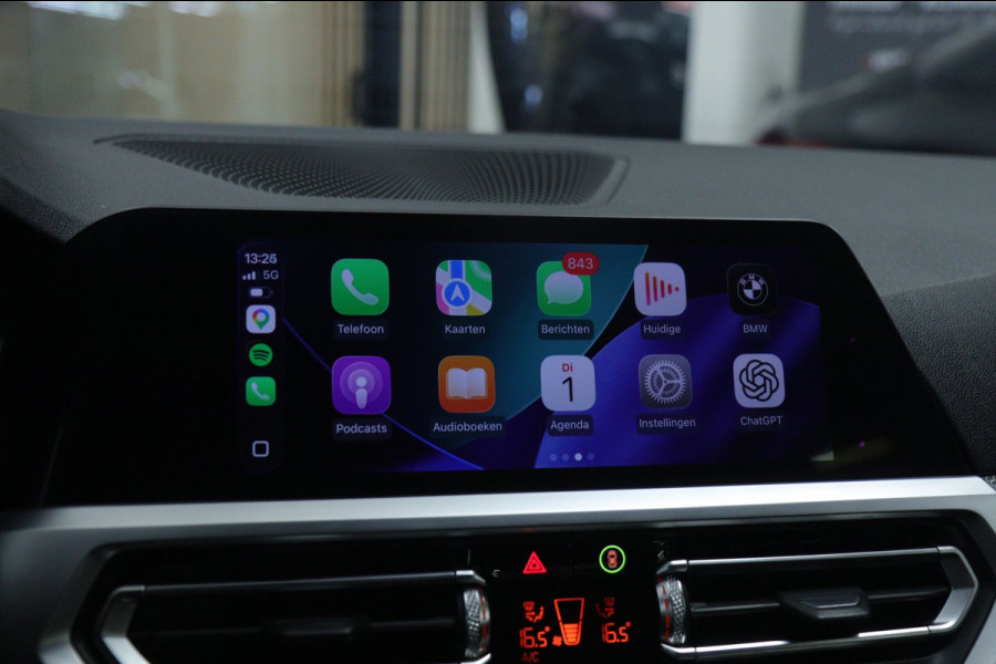 BMW 3-serie 330e High Executive M Sport /PANO/SFEER/CARPLAY/CAM/BOMVOL