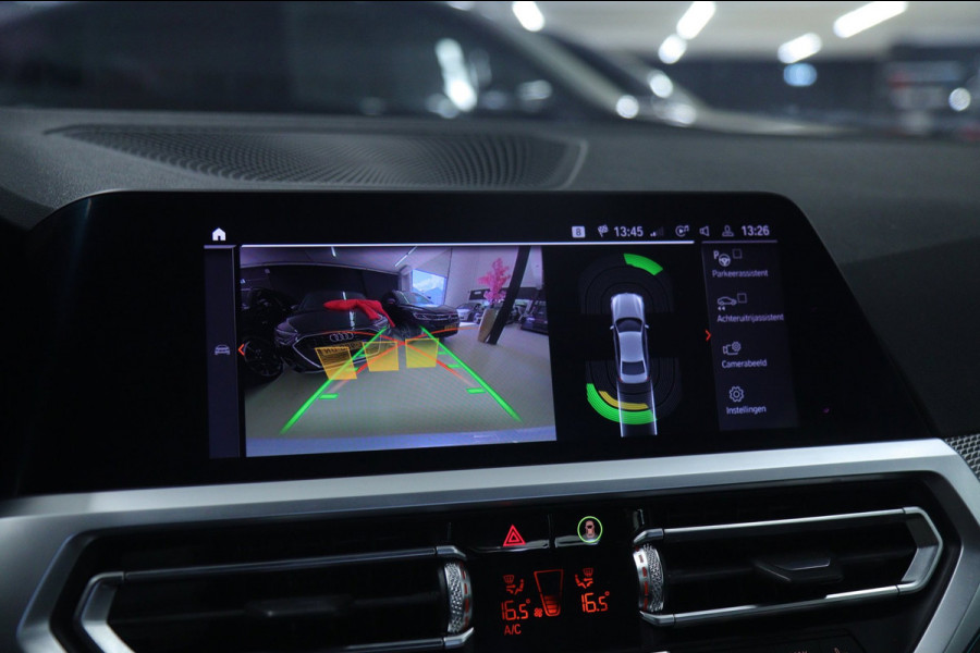 BMW 3-serie 330e High Executive M Sport /PANO/SFEER/CARPLAY/CAM/BOMVOL
