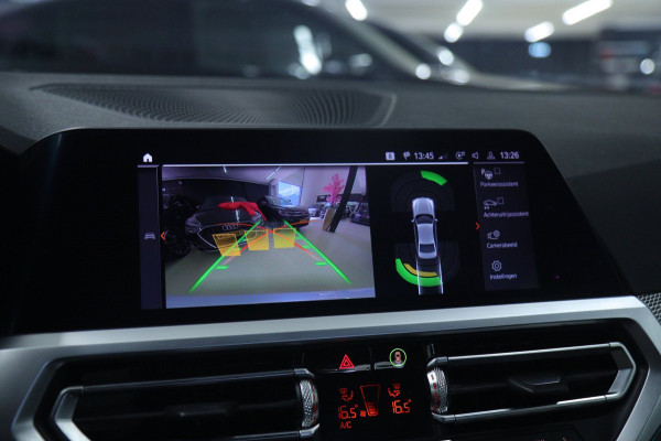 BMW 3-serie 330e High Executive M Sport /PANO/SFEER/CARPLAY/CAM/BOMVOL