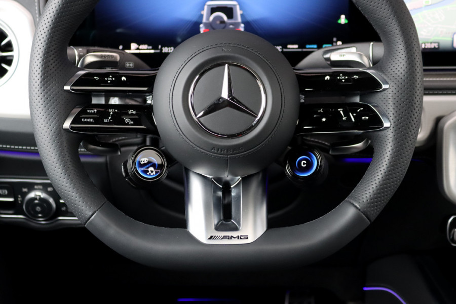 Mercedes-Benz G-Klasse AMG 63 V8 | Facelift | Techniekpakket | Performance-pakket | Distronic | AMG Drivers Package | Burmester | Nappa Leder | Verwarmd Stuurwiel | Trekhaak | Keyless Go | Massage | Matte PPF |