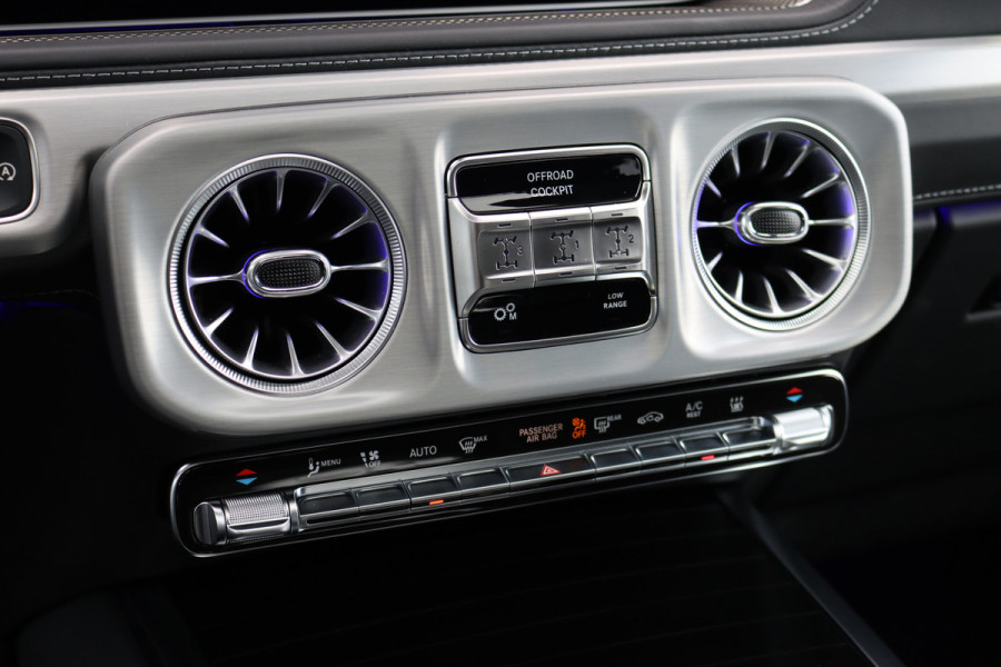 Mercedes-Benz G-Klasse AMG 63 V8 | Facelift | Techniekpakket | Performance-pakket | Distronic | AMG Drivers Package | Burmester | Nappa Leder | Verwarmd Stuurwiel | Trekhaak | Keyless Go | Massage | Matte PPF |