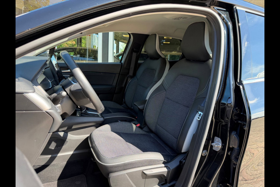 Renault Captur 1.6 E-Tech full hybrid 145 Techno / Camera / Parkeerhulp v+a