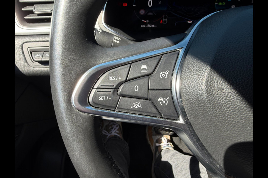 Renault Captur 1.6 E-Tech full hybrid 145 Techno / Camera / Parkeerhulp v+a
