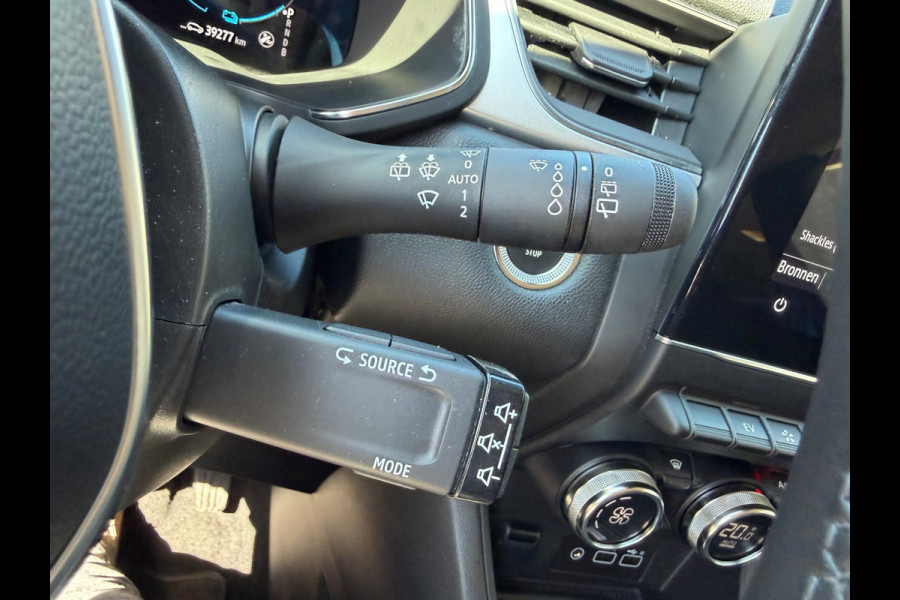 Renault Captur 1.6 E-Tech full hybrid 145 Techno / Camera / Parkeerhulp v+a