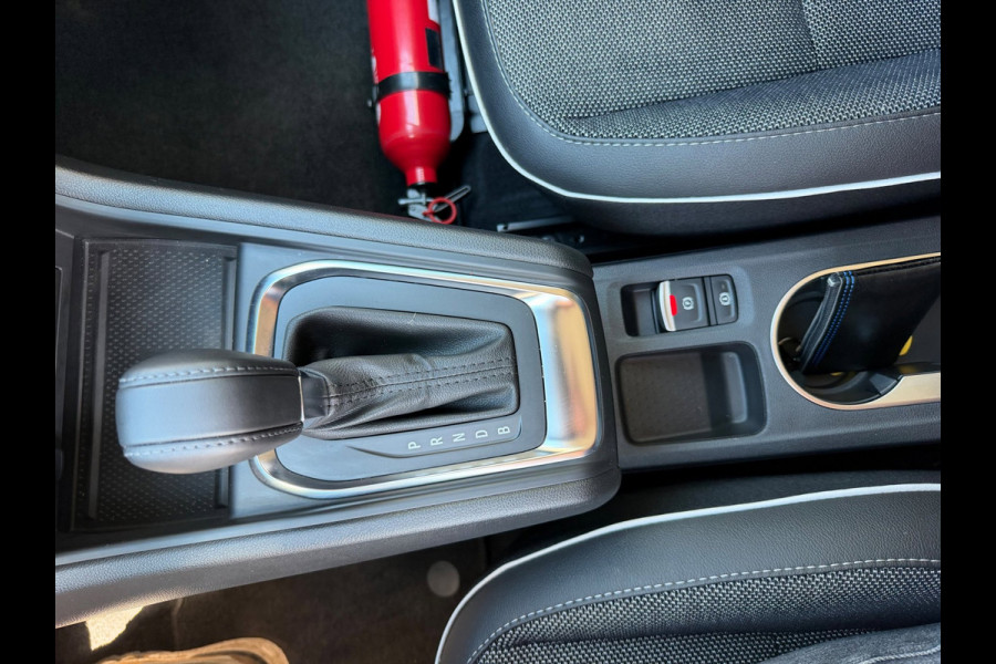 Renault Captur 1.6 E-Tech full hybrid 145 Techno / Camera / Parkeerhulp v+a