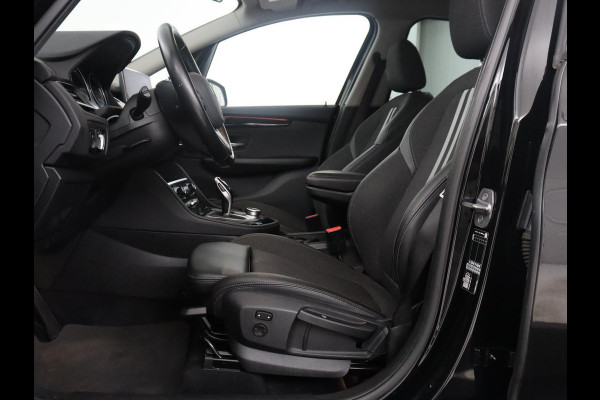 BMW 2 Serie Gran Tourer 218i Business Edition Plus | Trekhaak | Head up | Half Leder | Climate control | Park assist | Cruise control | Full LED |