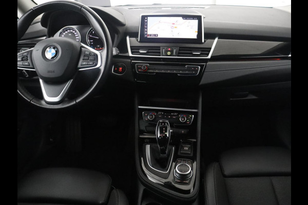 BMW 2 Serie Gran Tourer 218i Business Edition Plus | Trekhaak | Head up | Half Leder | Climate control | Park assist | Cruise control | Full LED |