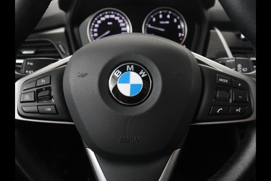 BMW 2 Serie Gran Tourer 218i Business Edition Plus | Trekhaak | Head up | Half Leder | Climate control | Park assist | Cruise control | Full LED |