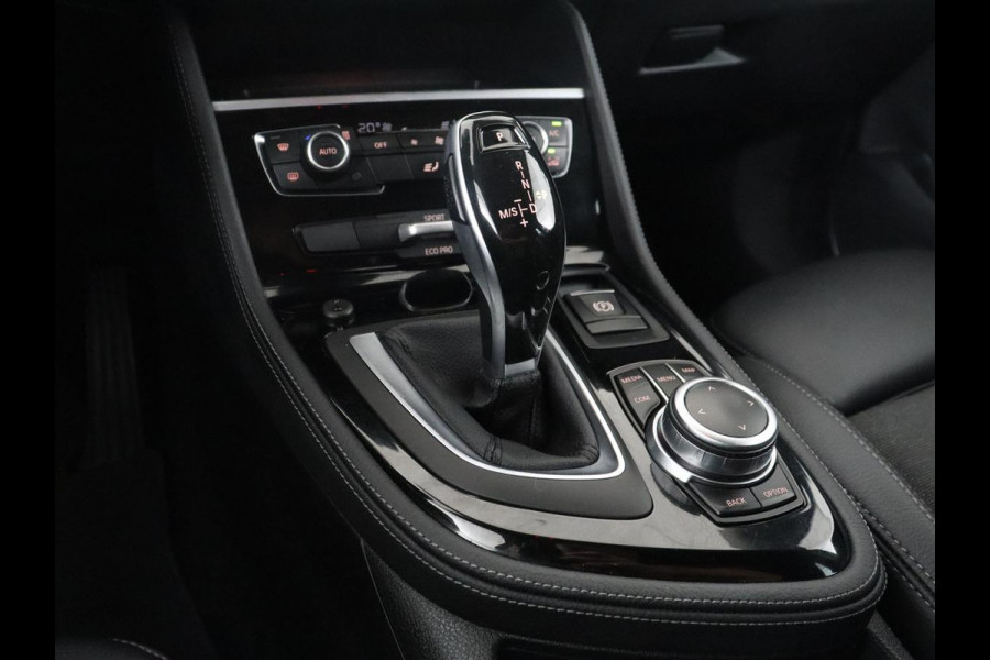 BMW 2 Serie Gran Tourer 218i Business Edition Plus | Trekhaak | Head up | Half Leder | Climate control | Park assist | Cruise control | Full LED |