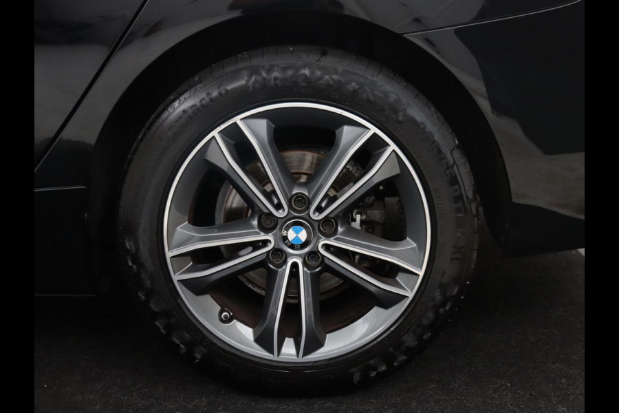 BMW 2 Serie Gran Tourer 218i Business Edition Plus | Trekhaak | Head up | Half Leder | Climate control | Park assist | Cruise control | Full LED |