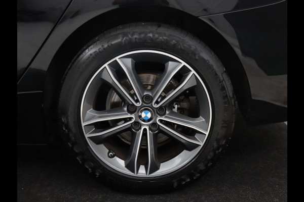 BMW 2 Serie Gran Tourer 218i Business Edition Plus | Trekhaak | Head up | Half Leder | Climate control | Park assist | Cruise control | Full LED |