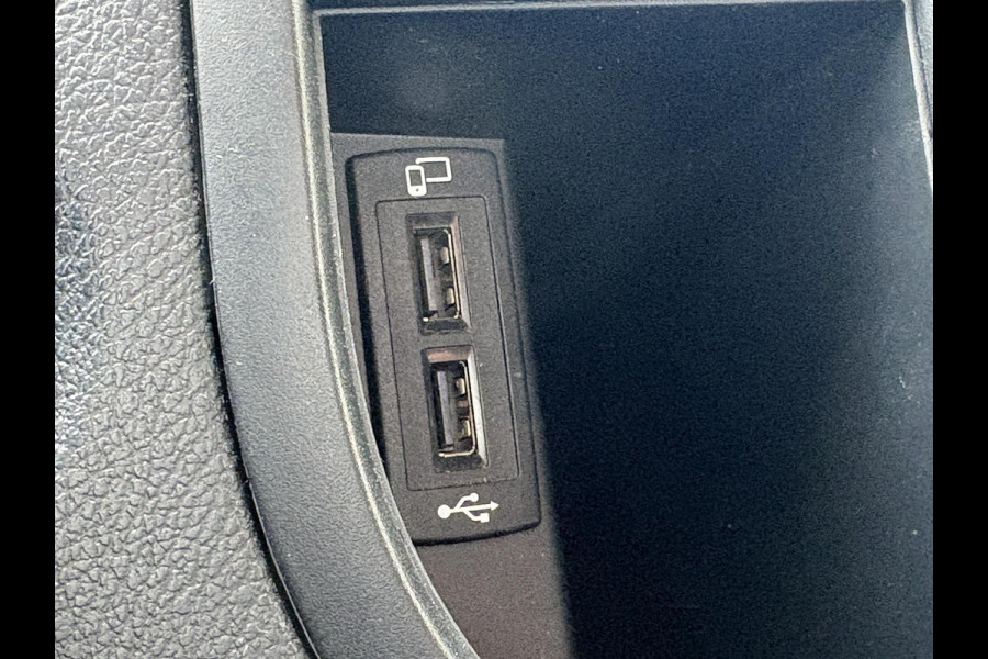 Mercedes-Benz eVito Lang 41 kWh | Elektrisch | Airco | Stoelverwarming | Camera | Houten laadvloer | Bluetooth / Carplay |