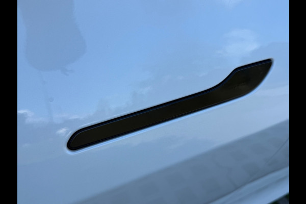 Tesla Model 3 Standard RWD Plus 60 kWh, facelift, parelmoer wit, panoramadak, lederen interieur, 360 camera