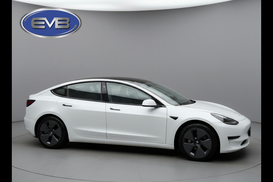 Tesla Model 3 Standard RWD Plus 60 kWh, facelift, parelmoer wit, panoramadak, lederen interieur, 360 camera