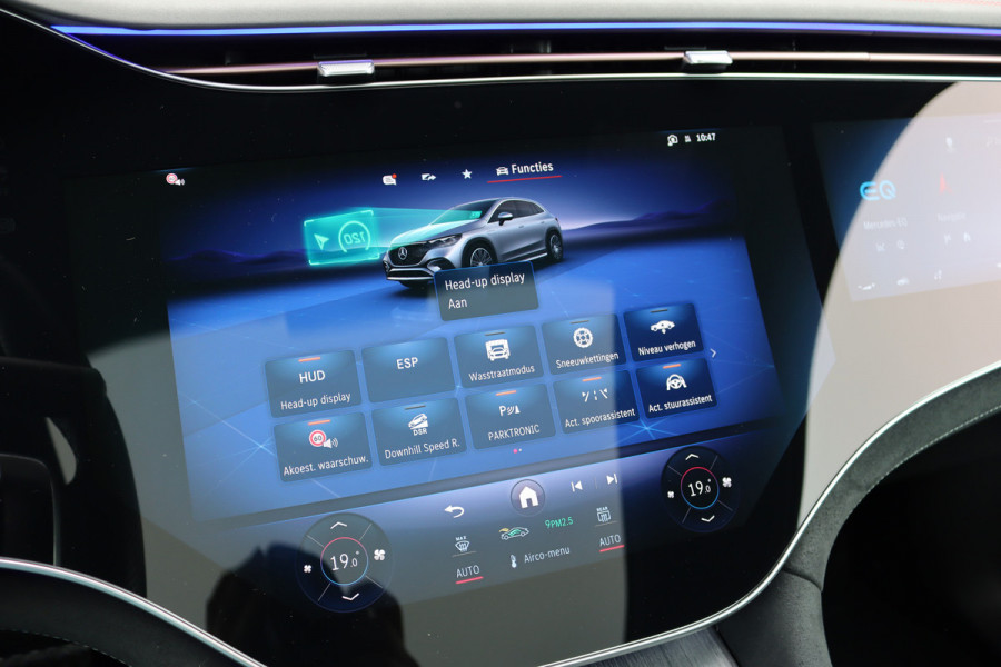 Mercedes-Benz EQE SUV 350 4MATIC AMG Line Premium+ 91 kWh | Hyperscreen | Luchtvering | Achterasbesturing | Distronic+ | Panoramadak | Burmester | Digital Light | Surround Camera | 22kW | Warmtepomp |