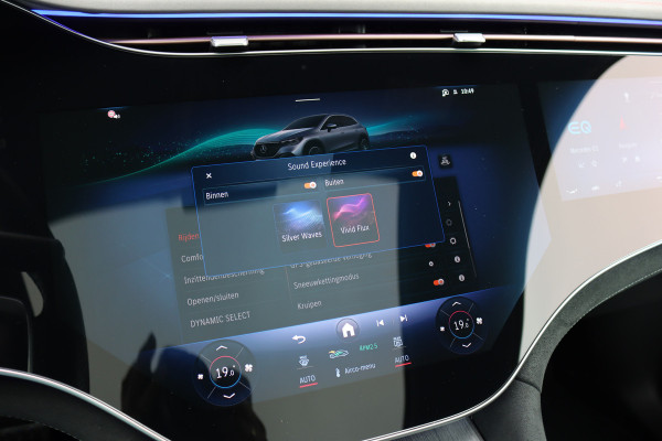 Mercedes-Benz EQE SUV 350 4MATIC AMG Line Premium+ 91 kWh | Hyperscreen | Luchtvering | Achterasbesturing | Distronic+ | Panoramadak | Burmester | Digital Light | Surround Camera | 22kW | Warmtepomp |