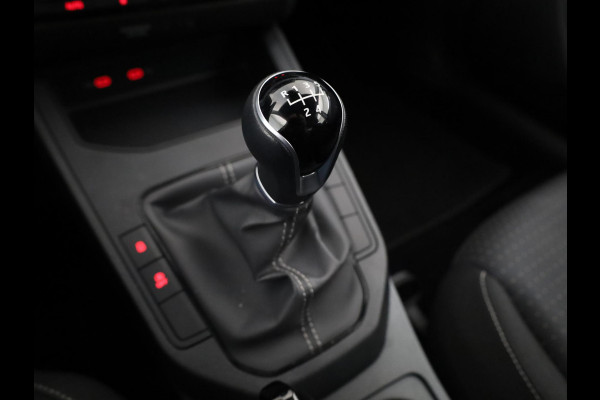 Seat Ibiza 1.0 EcoTSI Style 95 pk | Navigatie via App | Parkeersensoren achter | Autom. airco | Apple Carplay/Android Auto | LED koplampen |