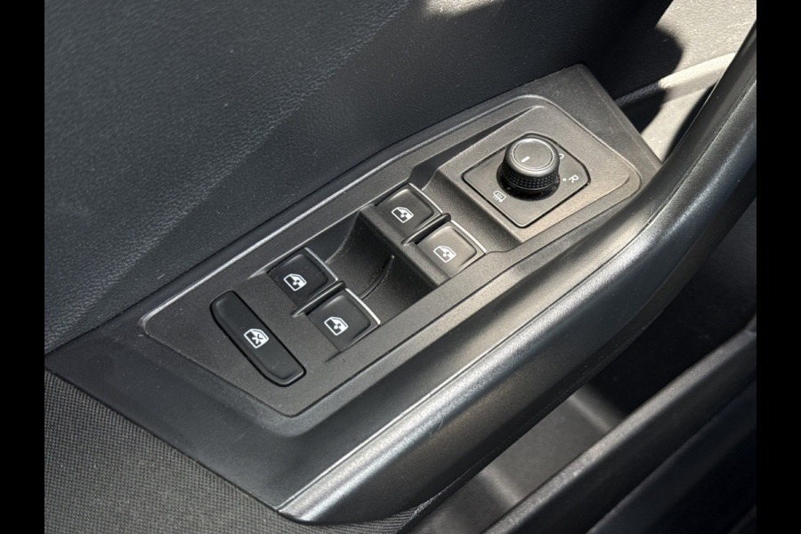 Volkswagen T-Roc 1.0 TSI Style | Adapt. Cruisec. | Navi | Carplay | PDC