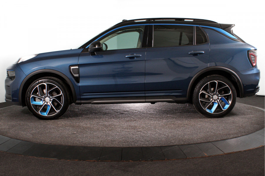 Lynk & Co 01 1.5 PHEV 261PK MY22 | Afn. Trekhaak | 360 Camera | 7 .4 kWh Boordlader | S/K-panodak | Adapt. Cruise | Memory | Elek. klep | LM 20" |