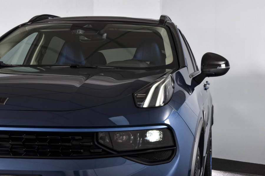 Lynk & Co 01 1.5 PHEV 261PK MY22 | Afn. Trekhaak | 360 Camera | 7 .4 kWh Boordlader | S/K-panodak | Adapt. Cruise | Memory | Elek. klep | LM 20" |
