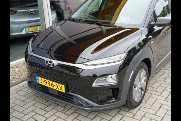 Hyundai Kona EV Premium 64 kWh | Head-up display | stuur verwarmd | Cruise control adaptief | Apple Carplay/Android Auto