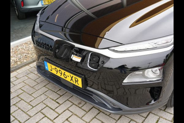 Hyundai Kona EV Premium 64 kWh | Head-up display | stuur verwarmd | Cruise control adaptief | Apple Carplay/Android Auto