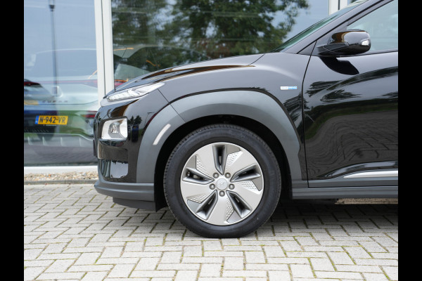 Hyundai Kona EV Premium 64 kWh | Head-up display | stuur verwarmd | Cruise control adaptief | Apple Carplay/Android Auto