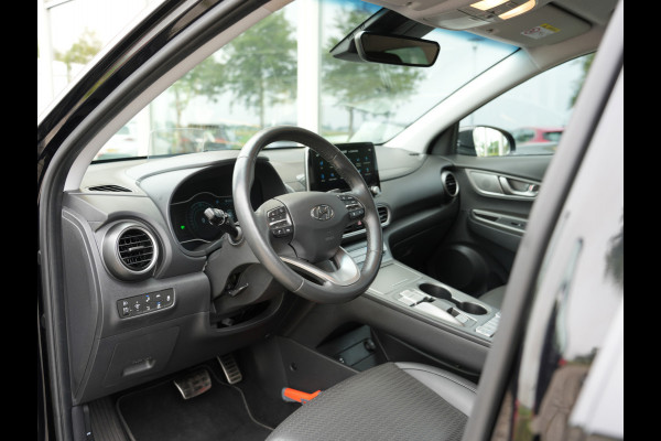 Hyundai Kona EV Premium 64 kWh | Head-up display | stuur verwarmd | Cruise control adaptief | Apple Carplay/Android Auto