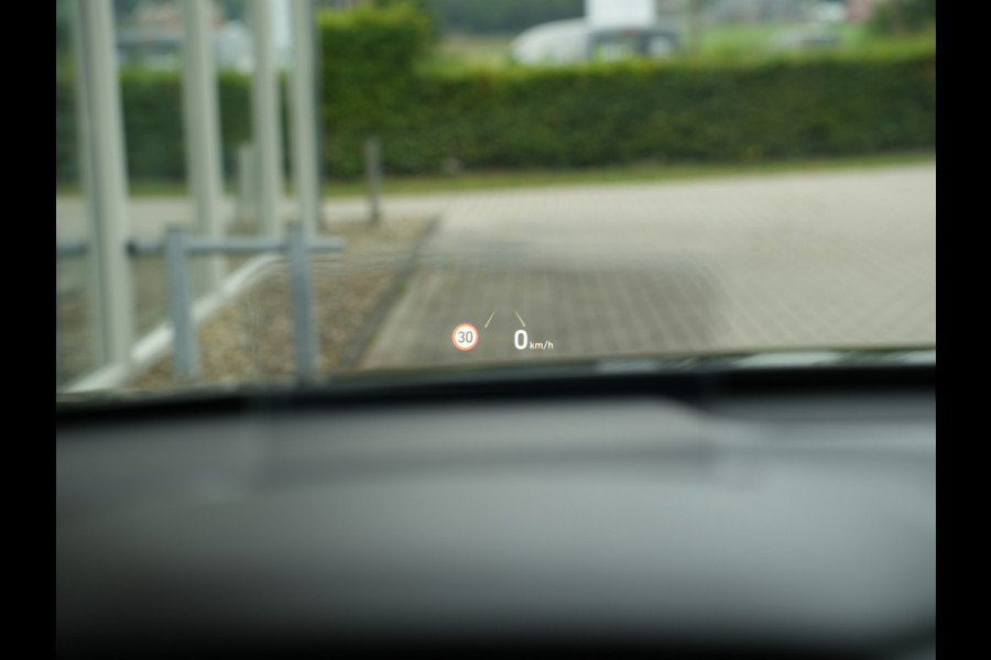 Hyundai Kona EV Premium 64 kWh | Head-up display | stuur verwarmd | Cruise control adaptief | Apple Carplay/Android Auto