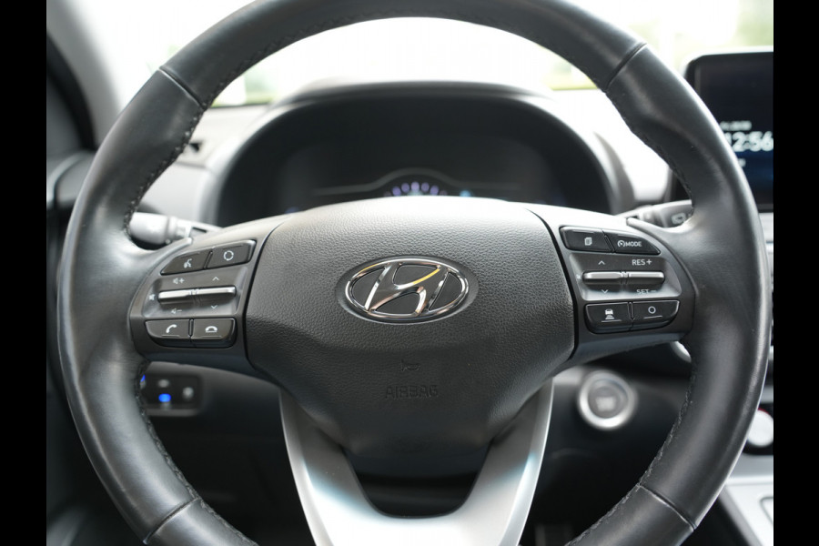 Hyundai Kona EV Premium 64 kWh | Head-up display | stuur verwarmd | Cruise control adaptief | Apple Carplay/Android Auto