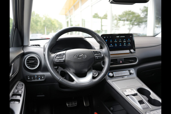 Hyundai Kona EV Premium 64 kWh | Head-up display | stuur verwarmd | Cruise control adaptief | Apple Carplay/Android Auto