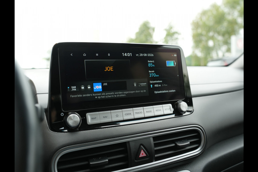 Hyundai Kona EV Premium 64 kWh | Head-up display | stuur verwarmd | Cruise control adaptief | Apple Carplay/Android Auto