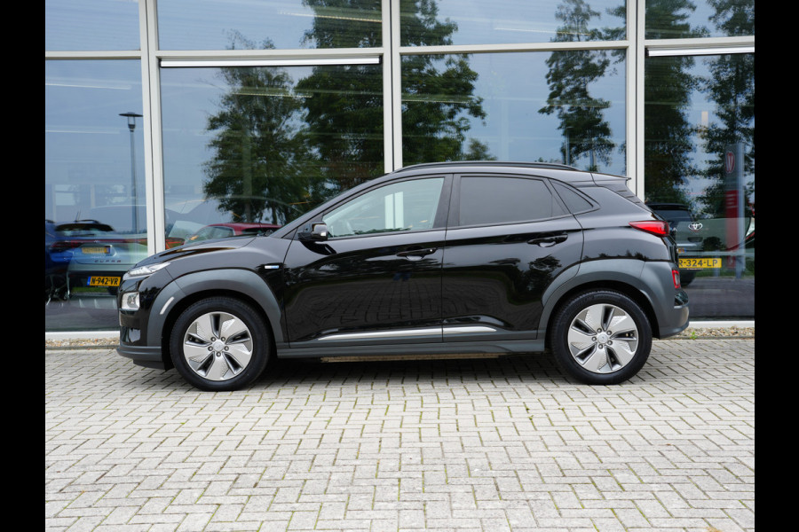 Hyundai Kona EV Premium 64 kWh | Head-up display | stuur verwarmd | Cruise control adaptief | Apple Carplay/Android Auto