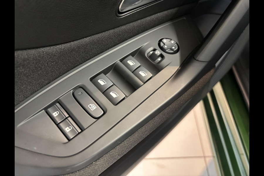 Peugeot 308 1.2 Turbo Active Pack Business Navigatie | Parkeersensoren achter | Android auto / Apple carplay | Adaptive Cruise Control