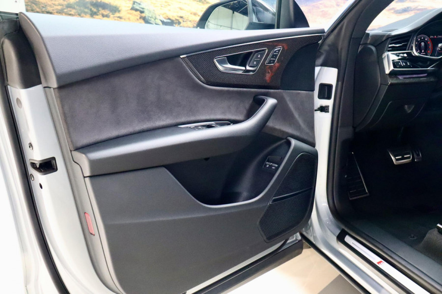 Audi Q8 55 TFSI e Q Pro Line S|RS Zetels|Massage|PANO|VOL