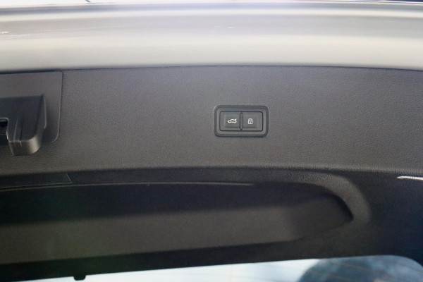 Audi Q8 55 TFSI e Q Pro Line S|RS Zetels|Massage|PANO|VOL
