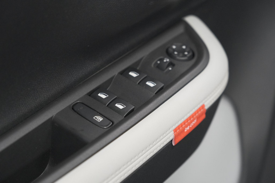 Citroën ë-C3 Max 113pk 44 kWh | 96,1% SOH | 11 KW Lader | Camera | Apple Carplay | Parkeersensoren