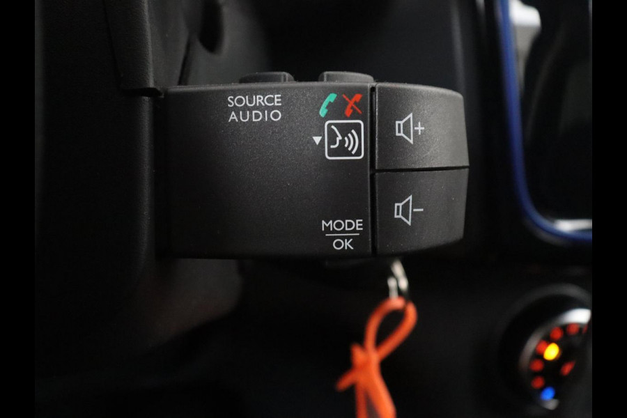 Dacia Logan MCV 1.0 TCe Bi-Fuel Stepway Serie Limitee 15th Anniv. | Cruise control | Camera | Bluetooth | DAB | Park assist | Climate control | Navigatie |
