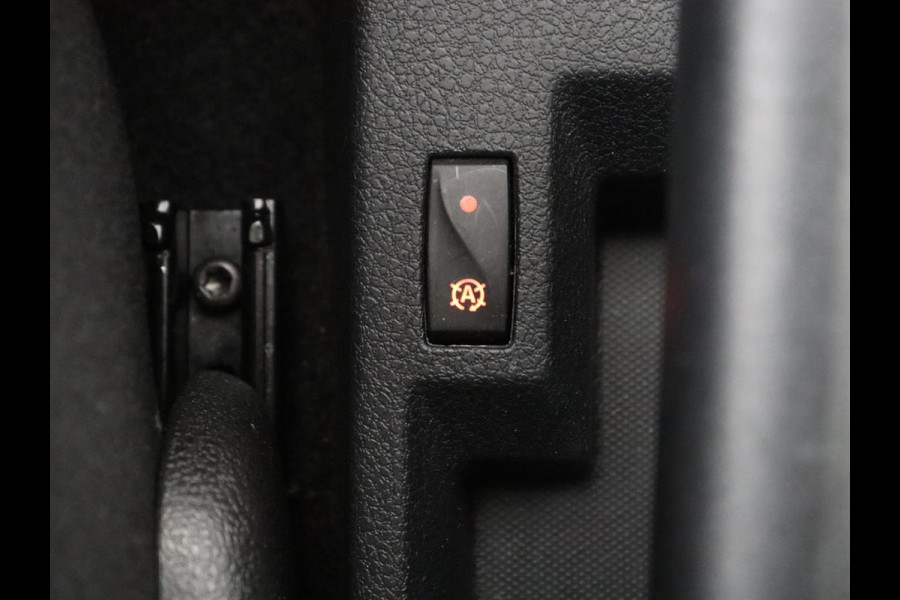Dacia Logan MCV 1.0 TCe Bi-Fuel Stepway Serie Limitee 15th Anniv. | Cruise control | Camera | Bluetooth | DAB | Park assist | Climate control | Navigatie |