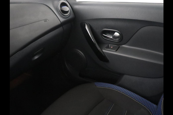Dacia Logan MCV 1.0 TCe Bi-Fuel Stepway Serie Limitee 15th Anniv. | Cruise control | Camera | Bluetooth | DAB | Park assist | Climate control | Navigatie |
