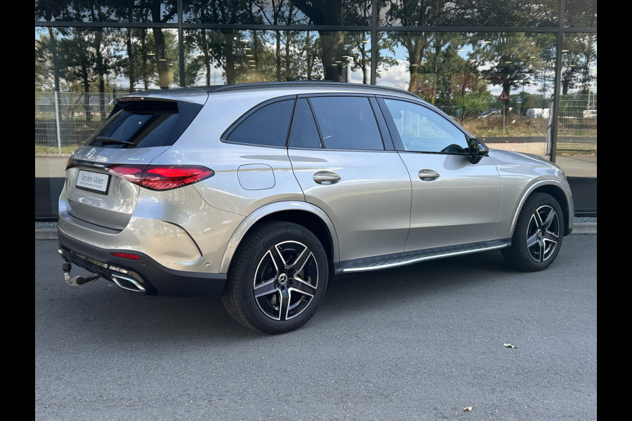 Mercedes-Benz GLC 300e AMG // Panoramadak // Trekhaak // Achterbank Verwarming // 360 Camera // Memory // Carplay // Night Pakket