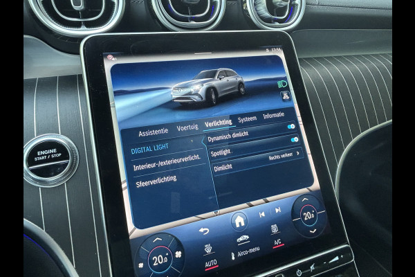 Mercedes-Benz GLC 300e AMG // Panoramadak // Trekhaak // Achterbank Verwarming // 360 Camera // Memory // Carplay // Night Pakket