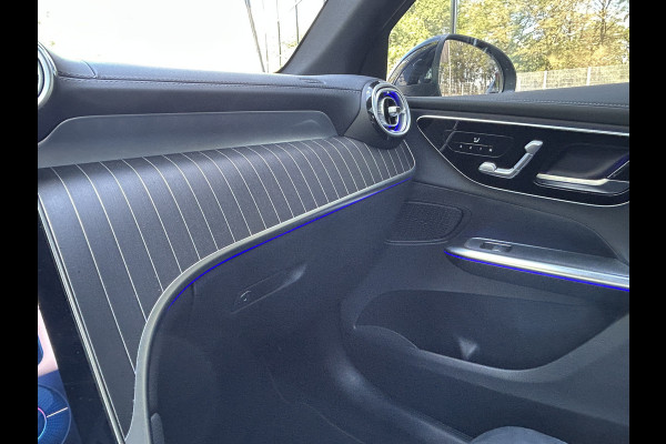 Mercedes-Benz GLC 300e AMG // Panoramadak // Trekhaak // Achterbank Verwarming // 360 Camera // Memory // Carplay // Night Pakket