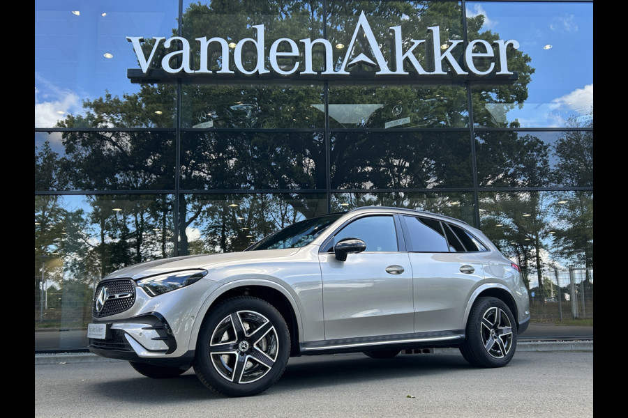 Mercedes-Benz GLC 300e AMG // Panoramadak // Trekhaak // Achterbank Verwarming // 360 Camera // Memory // Carplay // Night Pakket