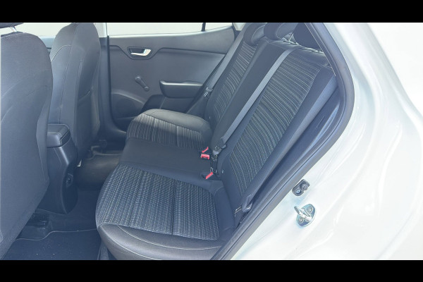 Kia Stonic 1.0 T-GDi MHEV DynamicLine TREKHAAK CAMERA PDC NAVI CLIMAAT CONTROL