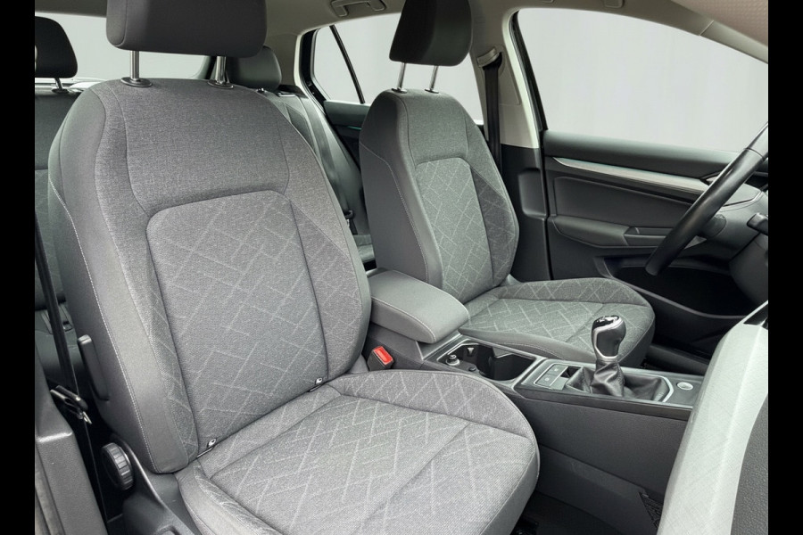 Volkswagen Golf 1.0 TSI Life, digitaal cockpit, stoelverwarming, sfeerverlichting, cruise controle