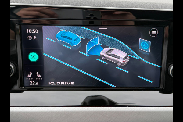 Volkswagen Golf 1.0 TSI Life, digitaal cockpit, stoelverwarming, sfeerverlichting, cruise controle