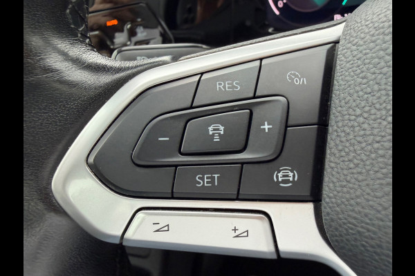 Volkswagen Golf 1.0 TSI Life, digitaal cockpit, stoelverwarming, sfeerverlichting, cruise controle